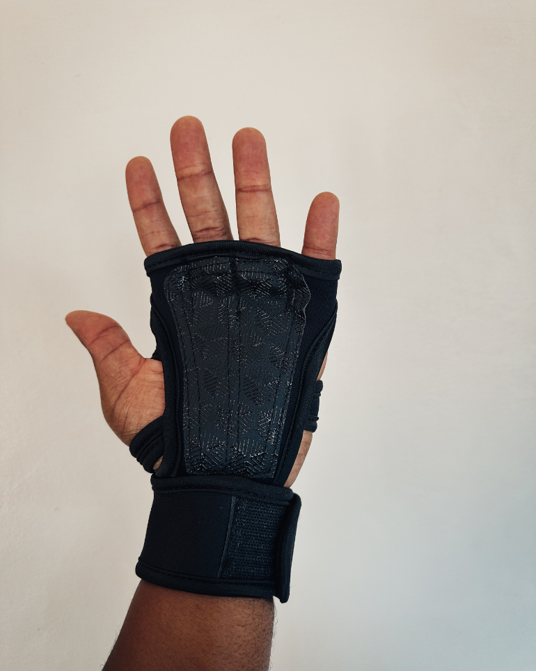 Canopy Clutch Gloves